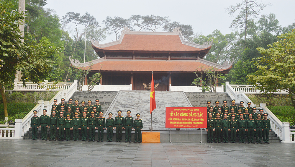 Binh chung phao binh thanhnien